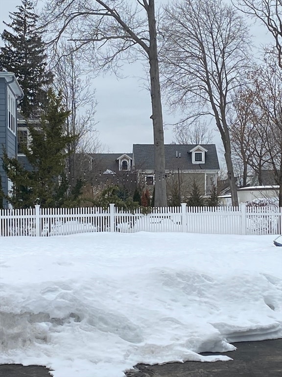 Building Photo - 93 Jewett St