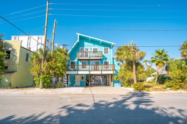 Building Photo - 113 4th Ave