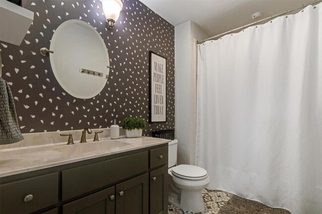 Building Photo - 1400 Cuernavaca Dr N