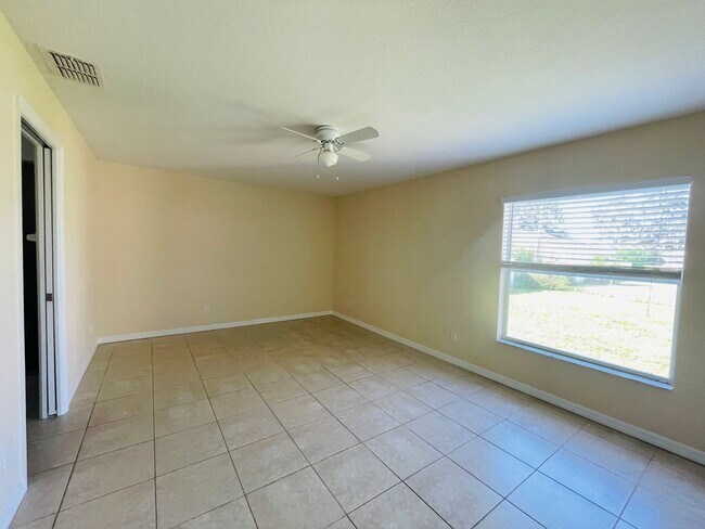 Building Photo - **EAST ENGLEWOOD**