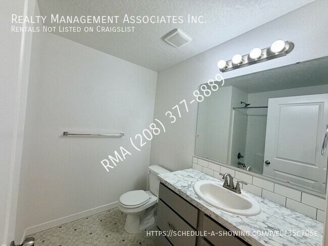 Building Photo - 4719 W Santa Fe Ln