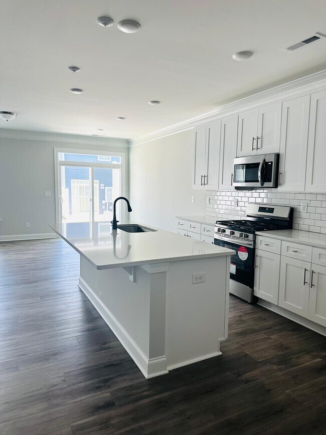 Building Photo - 6259 Tea Olive Dr