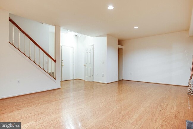 Building Photo - 1494 Hampton Hill Cir