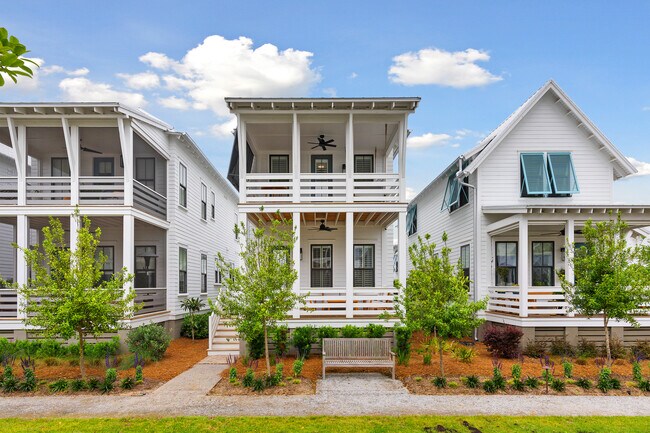 Primary Photo - 1470 Mizzen Alley