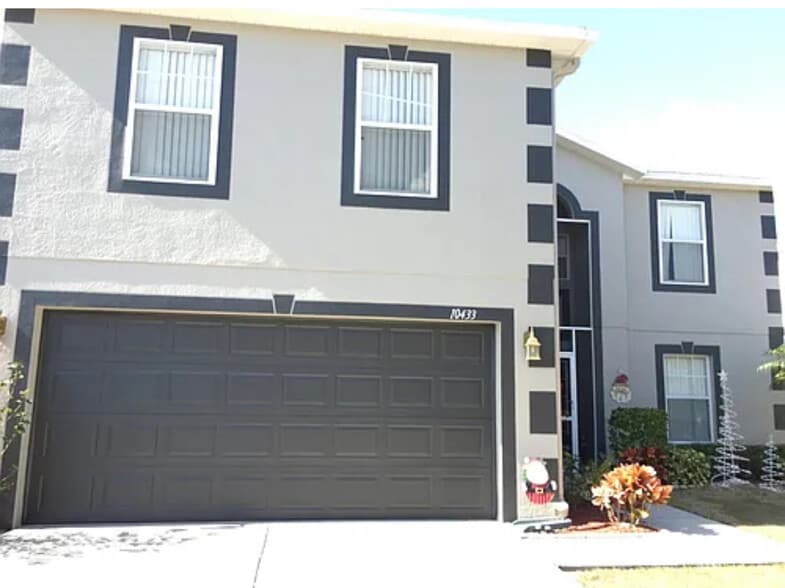 Primary Photo - 10433 Fly Fishing St