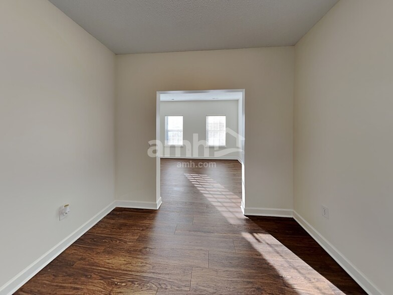 Building Photo - 6116 Firethorne Ln