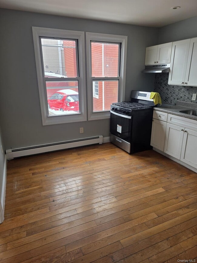 Building Photo - 238 Lawrence Ave