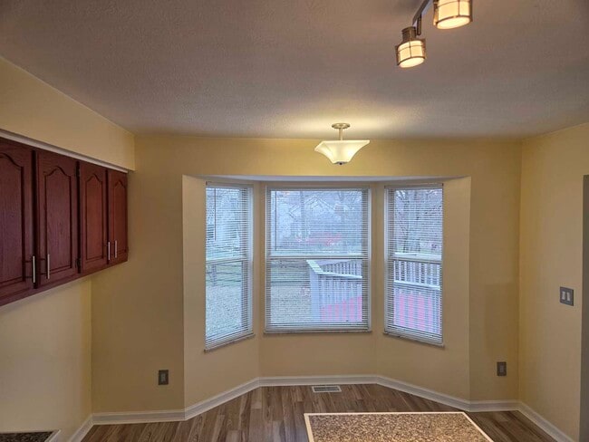 Building Photo - 6067 Abbey Church Rd