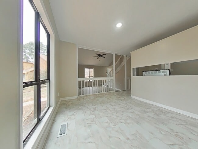 Building Photo - 6449 Kelmscot Ct