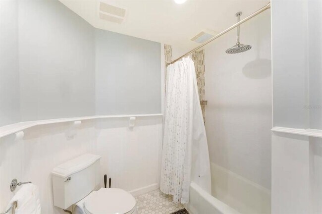 Building Photo - 5202 Forbes Terrace