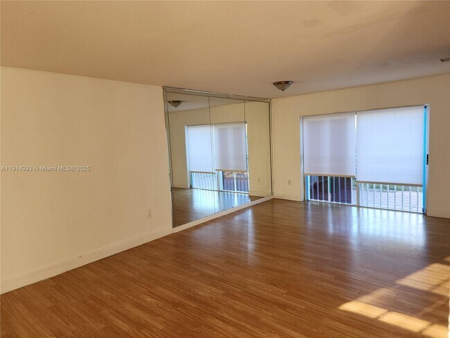 Building Photo - 13433 SW 62nd St