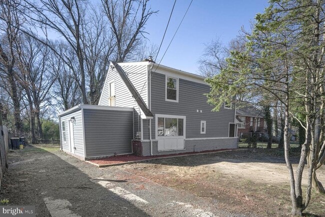 Building Photo - 2909 Powder Mill Rd