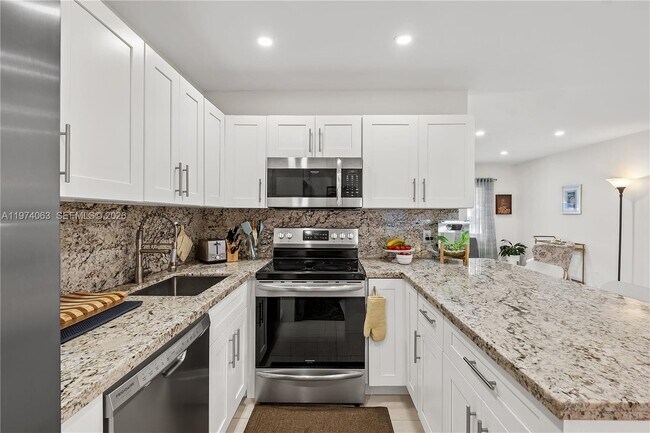 Building Photo - 11720 SW 81st Rd