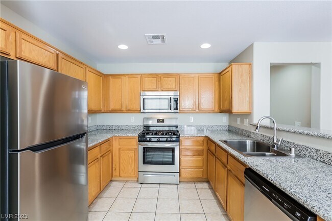 Building Photo - 10525 Silver Cholla Ct