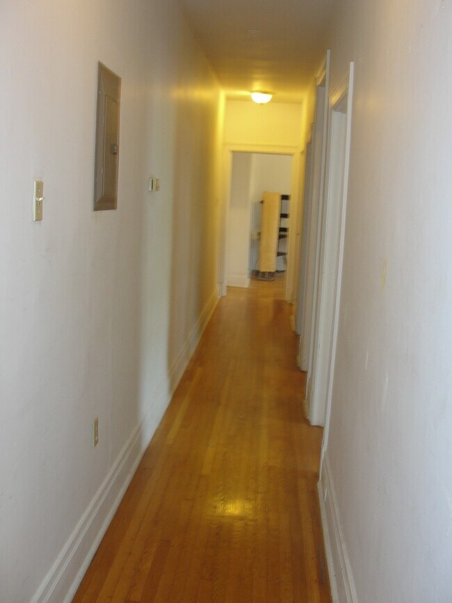 Building Photo - 5544 Fair Oaks Street