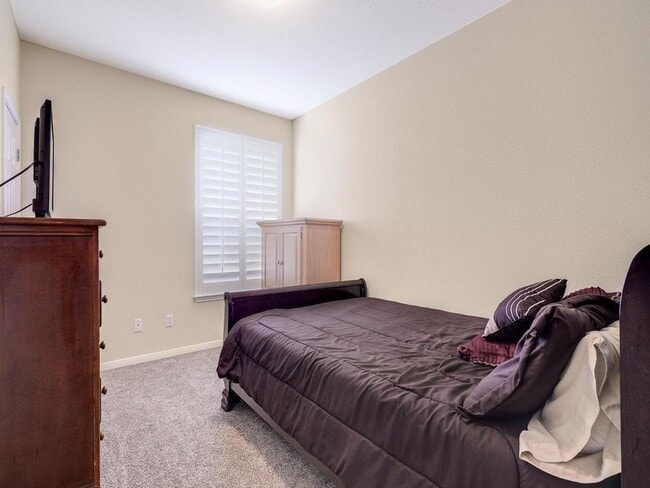 Building Photo - Beautiful one story stone home in Estates at Settlers Park