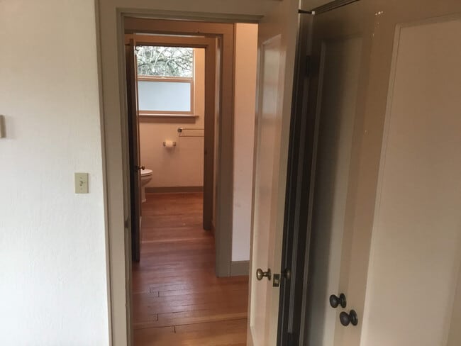 Building Photo - 3 Bedroom Duplex in Whiteaker Neighborhood