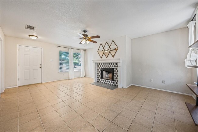 Building Photo - 709 Black Isle Dr