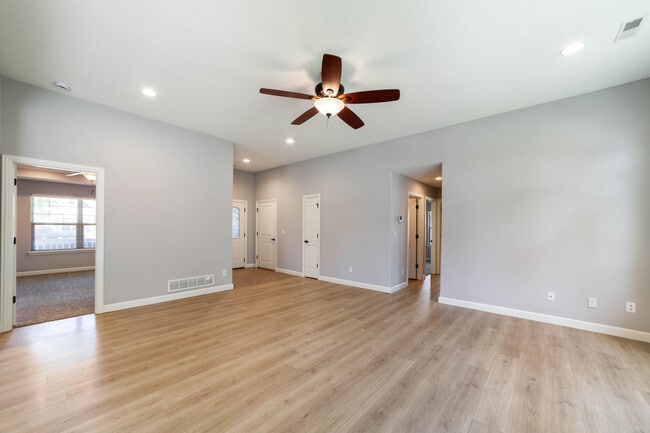 Building Photo - 7416 Rosedown Dr