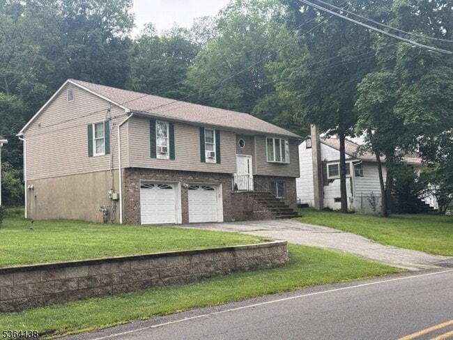 Building Photo - 50 Monhegan Ave