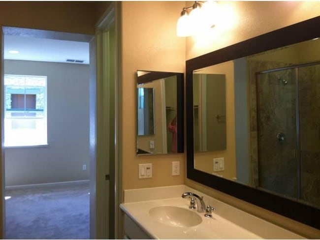 Building Photo - 506 Umbria Pl