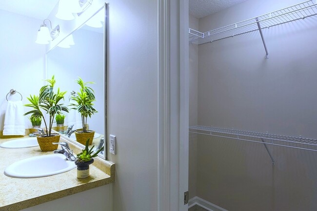 Building Photo - 1430 Evergreen Trl