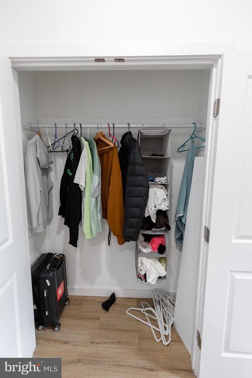 Building Photo - 3945 Lancaster Ave