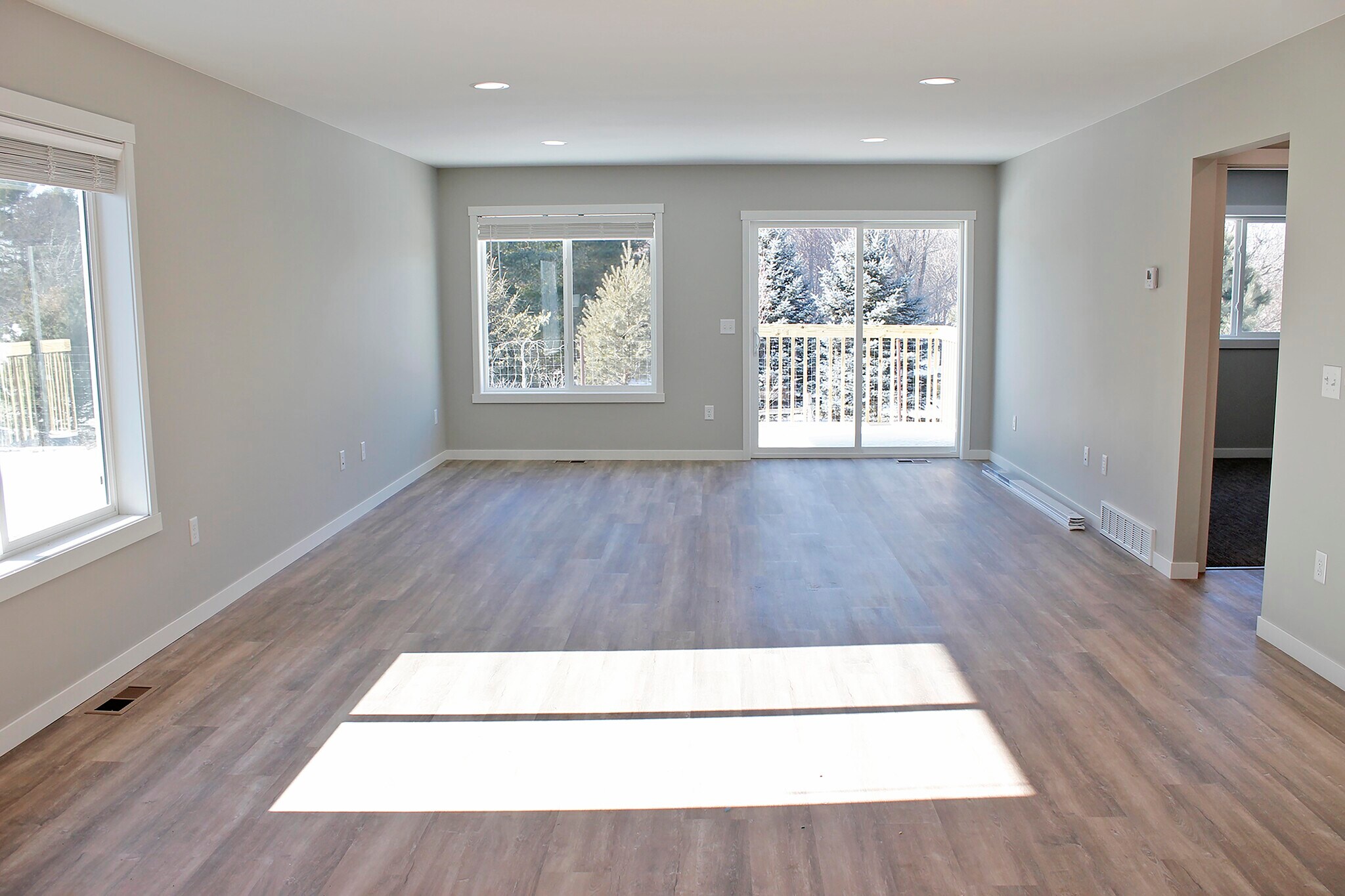 Building Photo - 209 Dogwood Ave