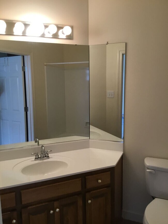 Building Photo - KENSINGTON SUBDIVISION IN FAIRHOPE