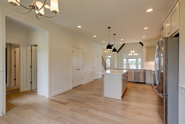 Building Photo - Custom Build in Sango.  Wow Factor