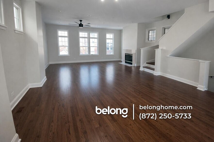 Building Photo - 4922 S Cornell Ave