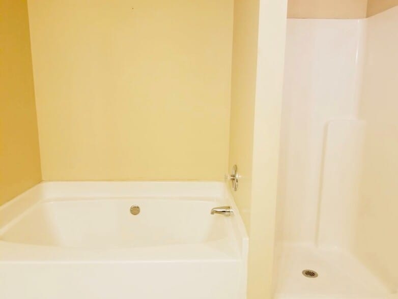Master Bath - 4925 Sierra Way