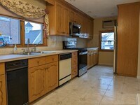 Building Photo - 131 Summer St