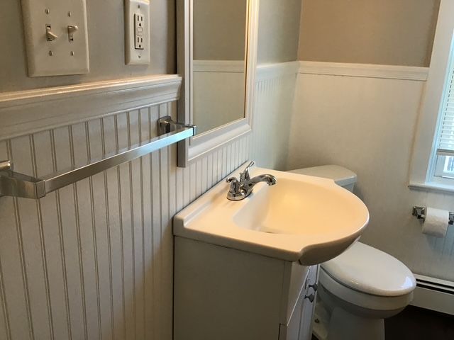 Building Photo - 650 N Mary St