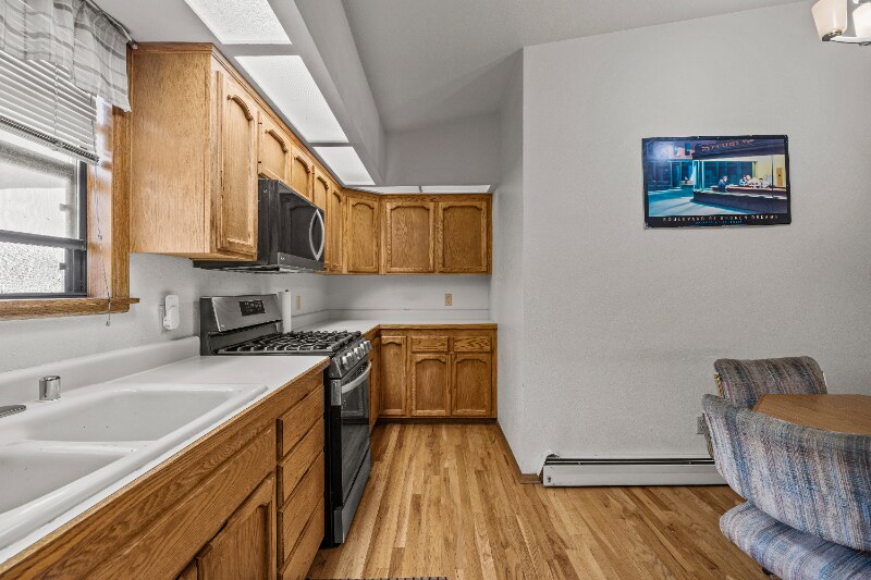 Building Photo - 2923 Bonito Ave