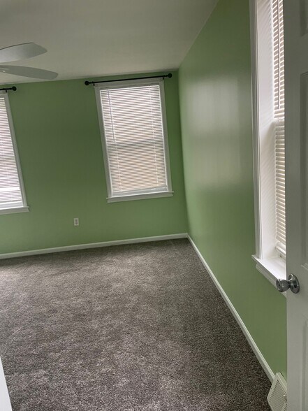 Building Photo - 2 Saint Leo St