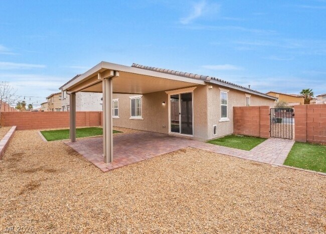 Building Photo - 3728 W Colton Ave