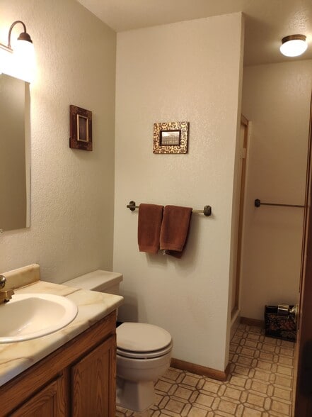 Building Photo - 5510A TOWNSEND PL