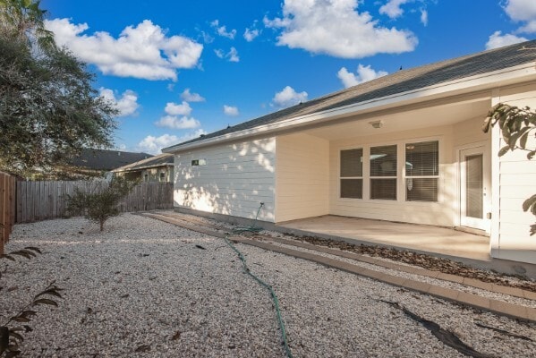 Building Photo - 13825 Suntan Ave