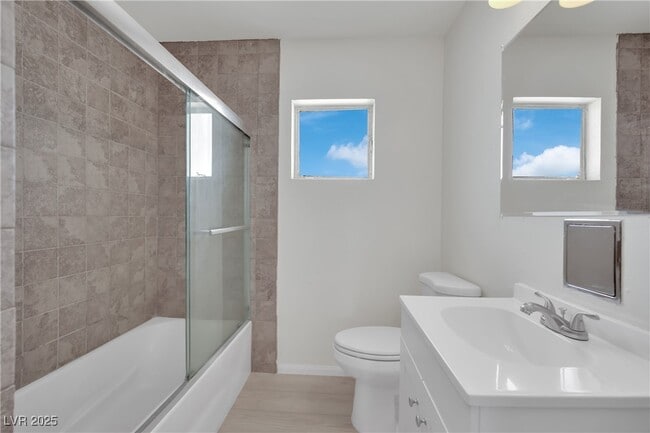 Building Photo - 2016 Linden Ave