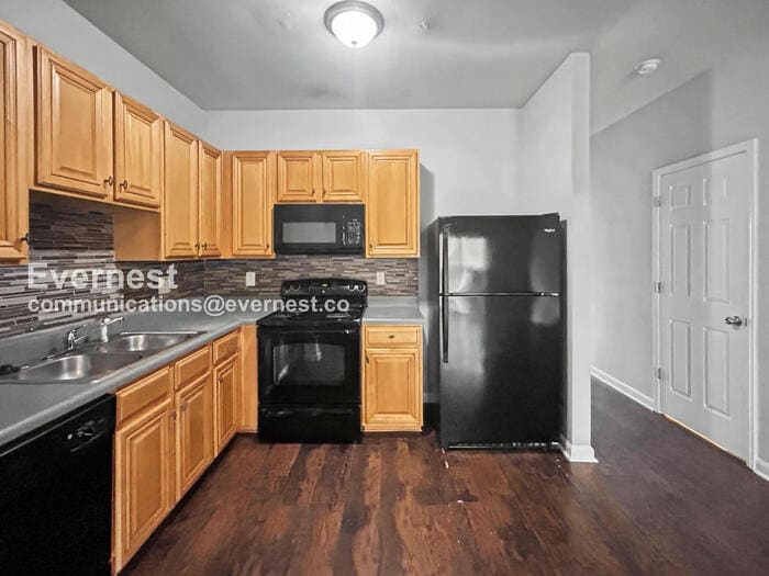 Building Photo - 585 McWilliams Rd SE