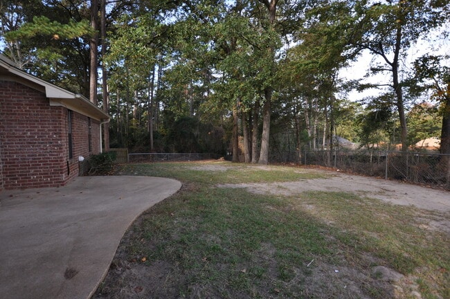 Building Photo - Coming Soon: Stunning 3 Bedroom, 2 Bathroo...