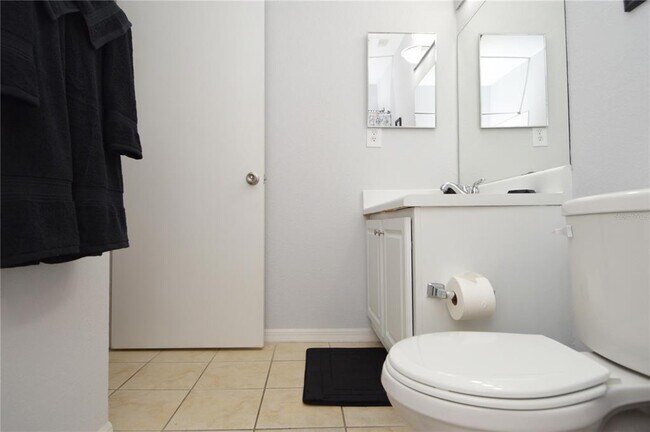 Building Photo - 10263 Gandy Blvd N