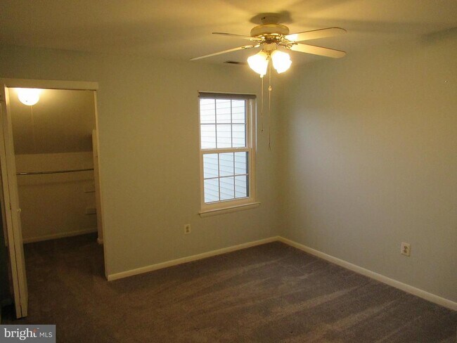 Building Photo - 7 Lumber Jack Cir