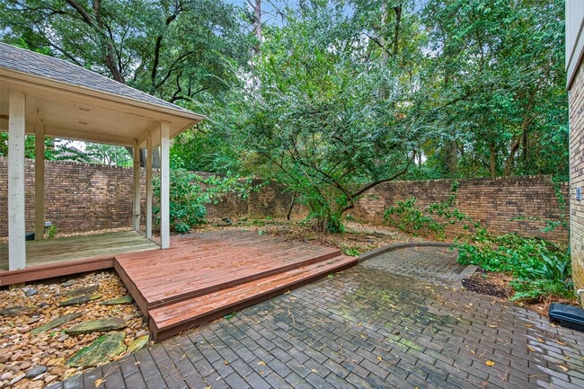 Building Photo - 901 Longmire Rd