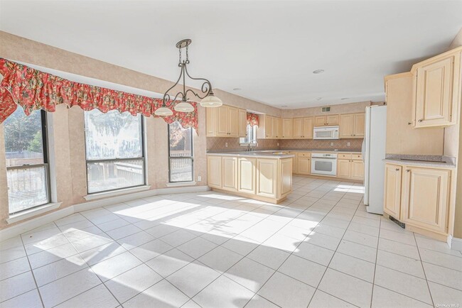 Building Photo - 8 Mondavi Ln