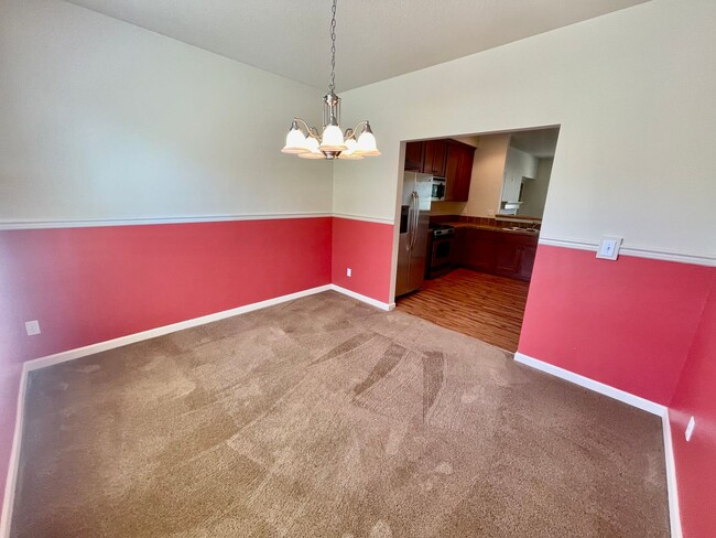 Building Photo - $500 RENT CREDIT! Two Bedroom Townhome wit...