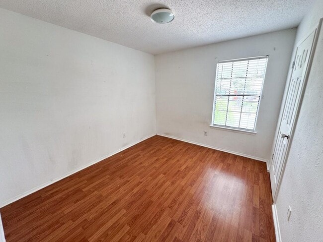 Building Photo - 11701 Hidden Quail Dr