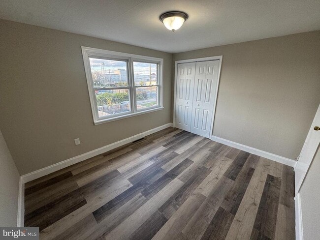 Building Photo - 8050 Lansdale Rd