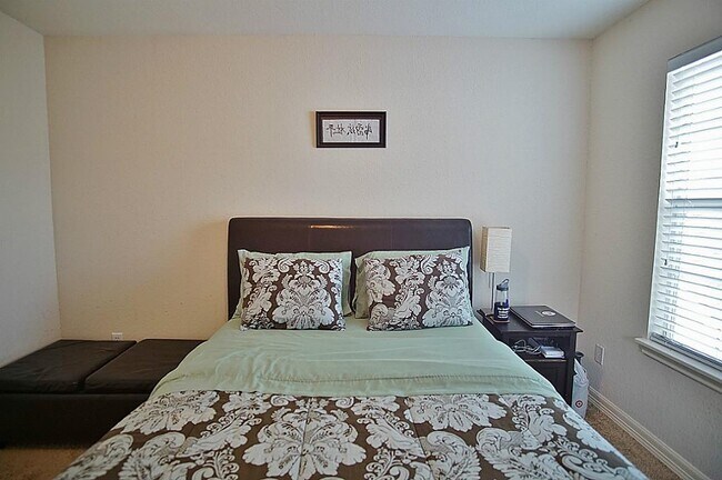 Building Photo - 21707 Balsam Brook Ln